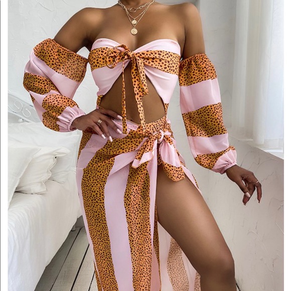 Stunning Swim Suit - Picture 8 of 10